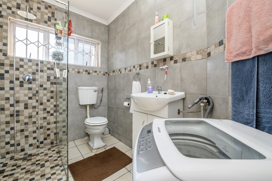 2 Bedroom Property for Sale in Humewood Eastern Cape